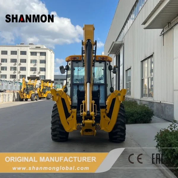 Backhoe loader Shanmon 388, tampilan belakang