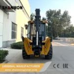 Shanmon 388T Baggerlader, Heckansicht